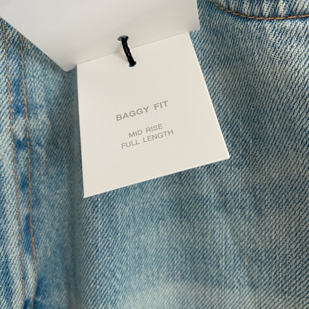 Zara Women’s Light Blue Denim Jeans #4365 Baggy Fit NWT - 10 - Picture 3 of 4